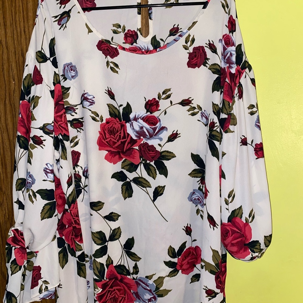 Floral plus size women’s blouse